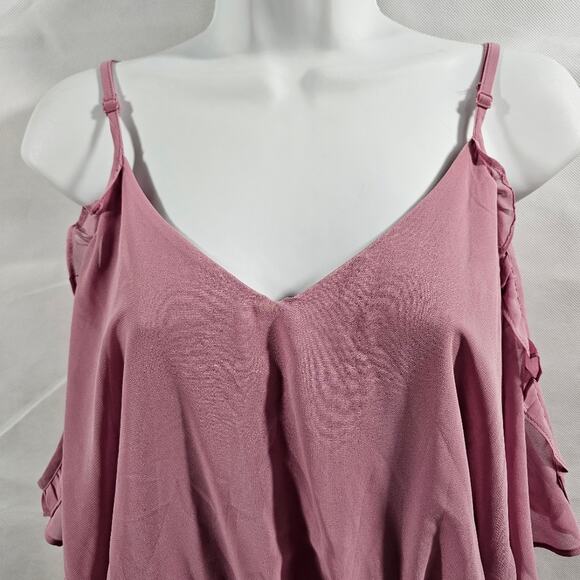 Charlotte Russe Pink Off-the-Shoulder Romper NWT Size Small - Picture 2 of 12
